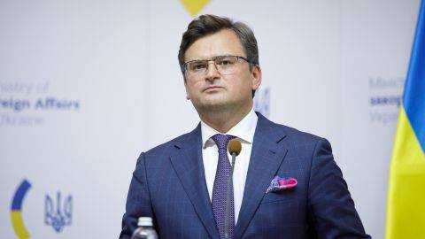 Кулеба візьме участь у засіданні Ради ЄС щодо загострення на Донбасі