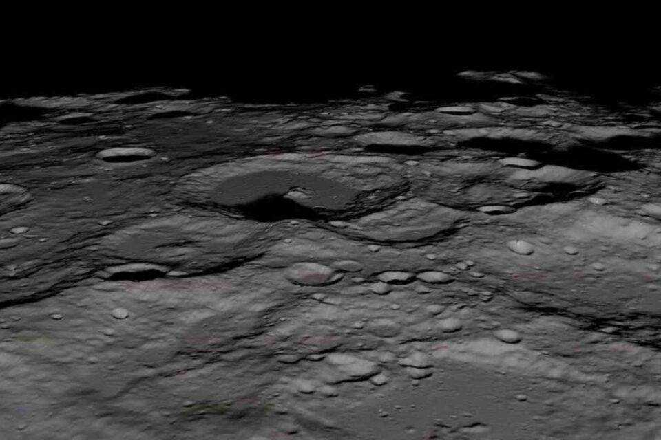 Ученые определили возраст льда на Луне