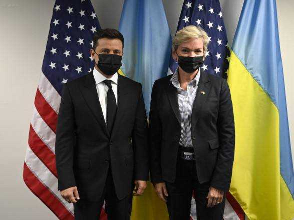 Зеленський хоче започаткувати консультації Україна-Німеччина-США щодо газу