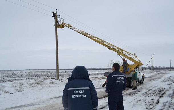 В девяти областях отключения света