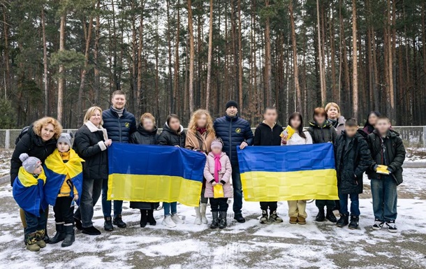 Украина вернула из оккупации еще восьмерых детей