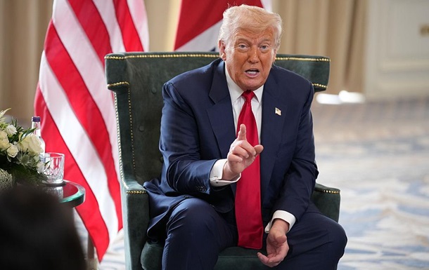 Трамп возложил на Зеленского завершение войны