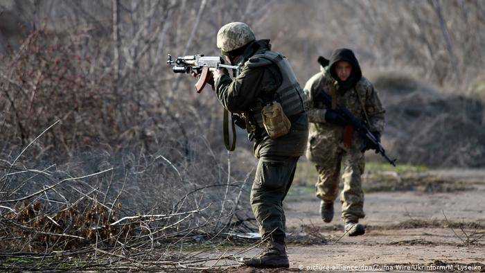Боевики напали на позиции ВСУ вблизи Новолуганского