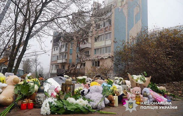 Удар по Тернополю: найдены тела женщины и детей