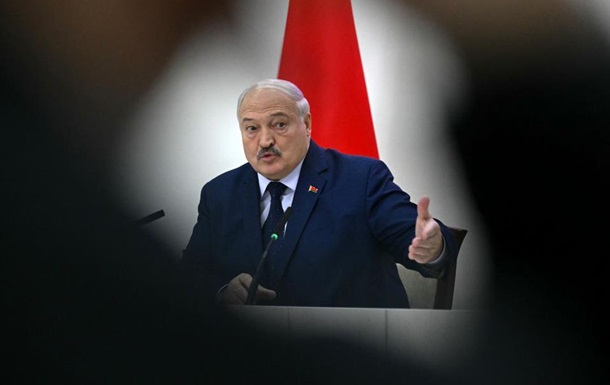 Лукашенко заявил о подготовке к войне