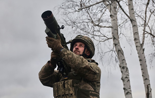 Украину атаковала почти сотня дронов РФ