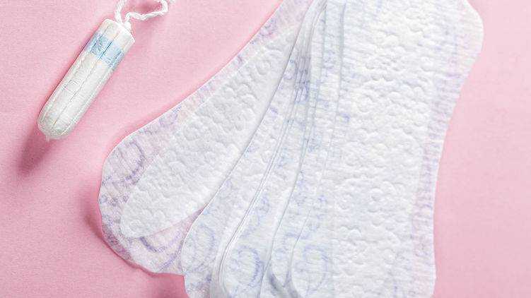 В Шотландии стала первой в мире страной, где прокладки и тампоны для женщин станут бесплатными