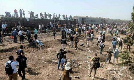 Поїзд зійшов з рейок у Єгипті: близько сотні постраждалих