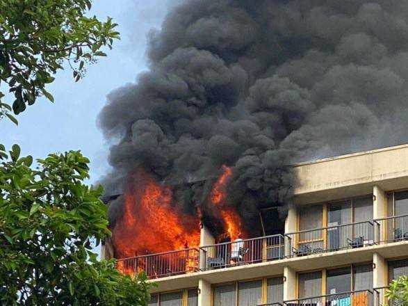 В Австралії жінка підпалила COVID-готель: евакуювали 160 людей