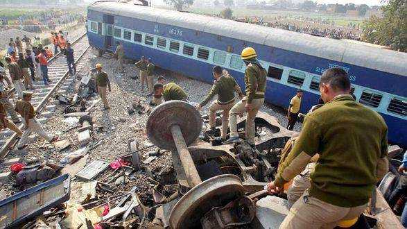 Поїзд зійшов з рейок у штаті Західна Бенгалія в Індії: щонайменше 5 загиблих