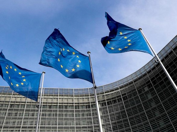 В ЕС отреагировали на ордер МУС на арест путина