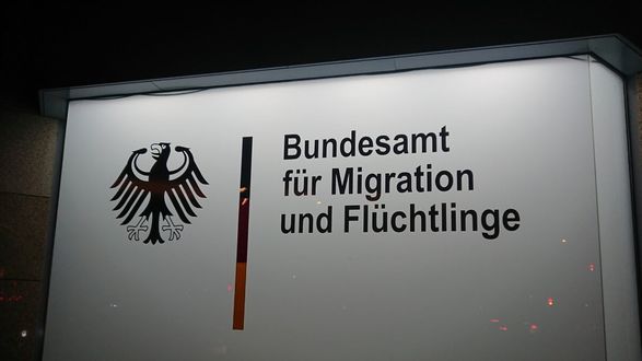 Германия потратит 26,6 млрд евро на беженцев в 2023 году