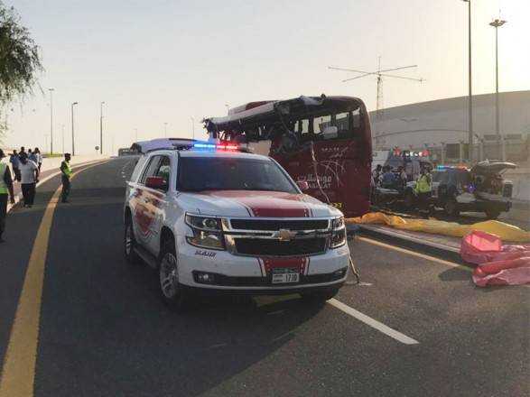 В Дубае пассажирский автобус попал в ДТП, 17 погибших