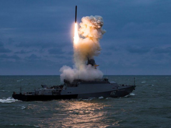Количество вражеских ракетоносителей в Черном море уменьшилось