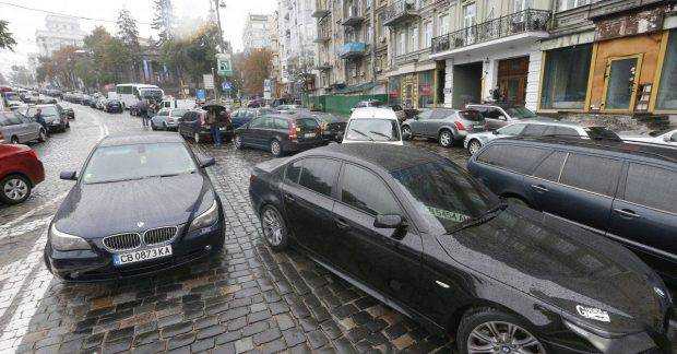 Заторів не уникнути: у центрі Києва в середу обмежать рух, опубліковано список вулиць і карта