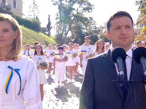 Президент Зеленский обратился к украинцам с Аллее Героев Небесной Сотни