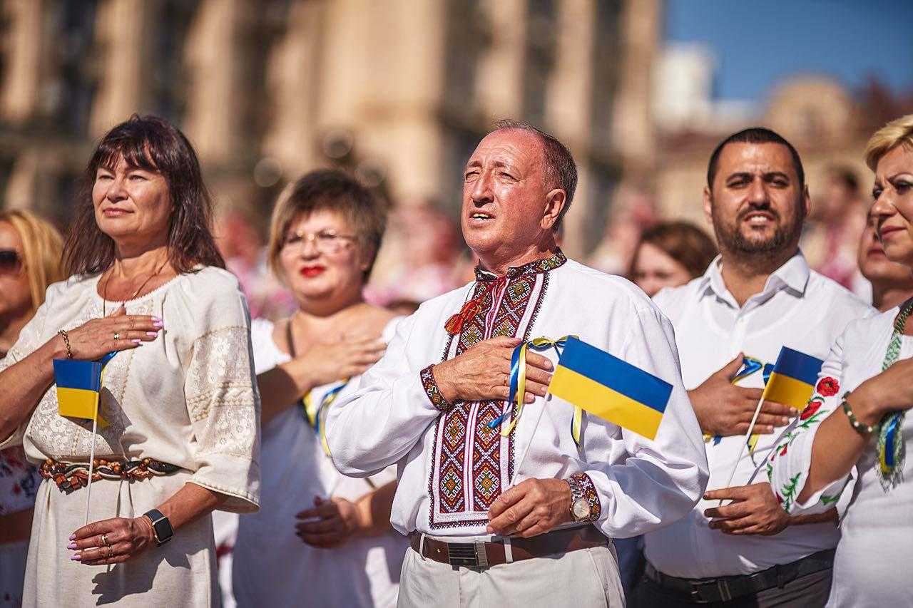 Бадоев о Шествии достоинства: Гимн Украины впервые звучал в исполнении более 600 голосов