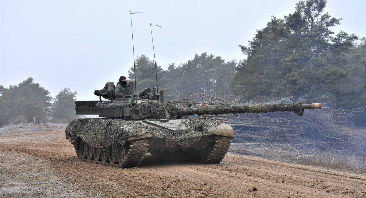 Словенія відправить Україні десятки танків і отримає натомість вантажівки від Німеччини