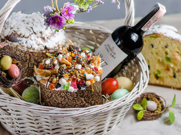 Пищевые красители, глазурь и шоколадные яйца: сколько стоит декор Пасхальной корзины