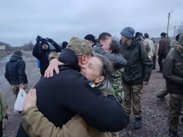 Новый большой обмен: Украина вернула домой 140 защитников и защитниц