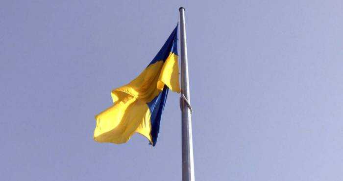 У Піщаному на Луганщині підняли український прапор