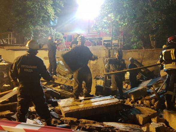 Взрыв в центре Киева разрушил три гаража - КГГА