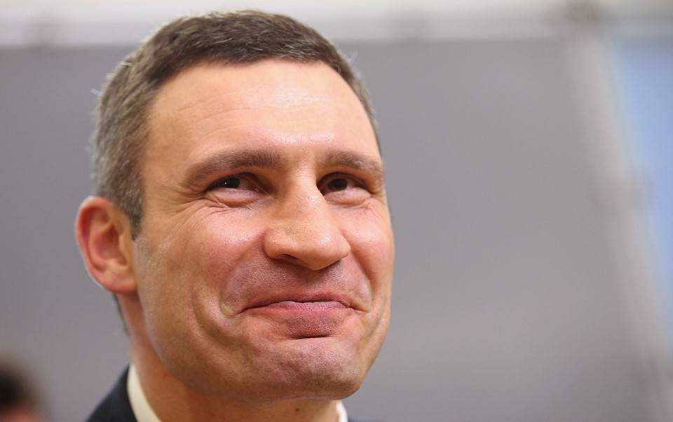 18 депутатов Киевсовета попросили Зеленского уволить Кличко