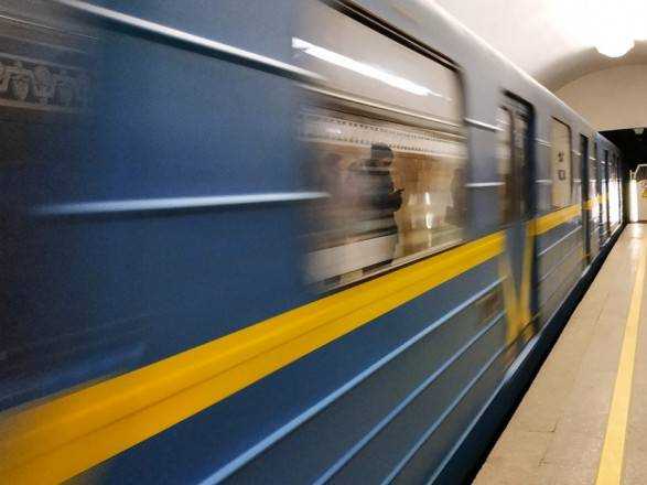 Кабмин разрешил работу метро с 25 мая