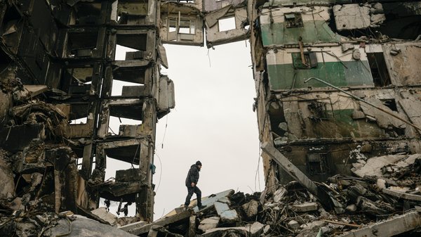 В результате войны разрушено более 140 тысяч жилых домов