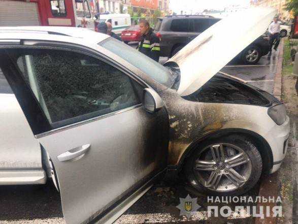 В Харькове подожгли авто чиновника мэрии
