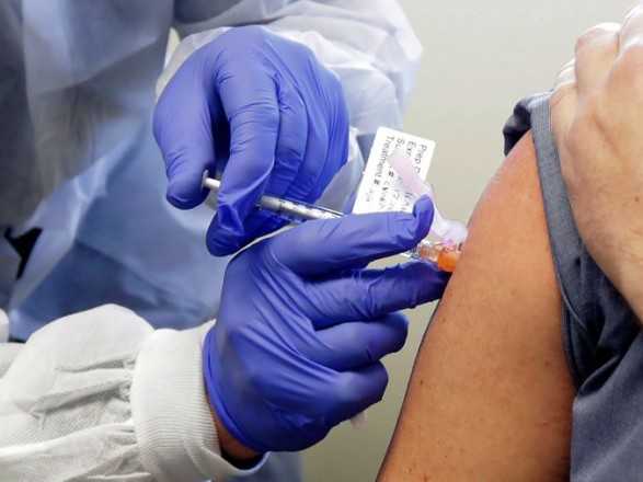 Доза вакцини Pfizer/BioNTech нейтралізує нові штами коронавірусу - дослідження