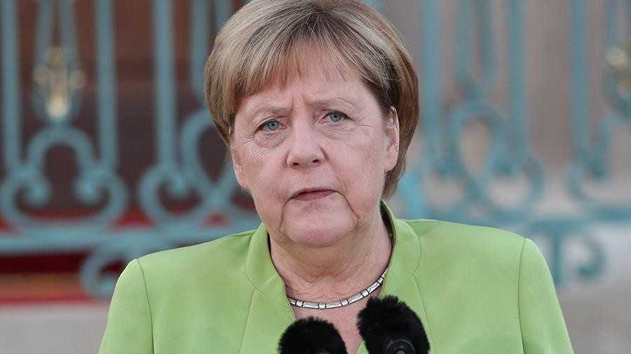 Меркель уже второй день подряд звонит Зеленскому