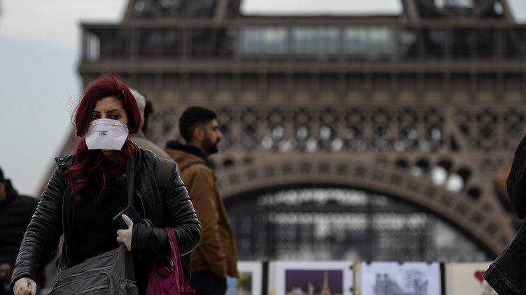 Во Франции за сутки умер 471 пациент с коронавирусом