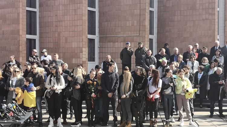 Эвакуированных из Китая отпустили из обсервации в Новых Санжарах
