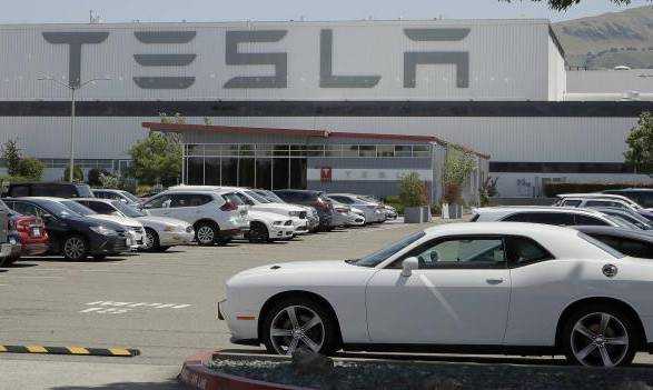 На заводі Tesla в Каліфорнії 450 працівників заразилися коронавірусом
