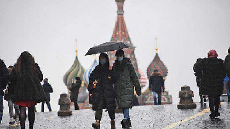 В Москве на месяц запретили массовые мероприятия из-за коронавируса. Оппозиция считает, что власти боятся протестов против Путина