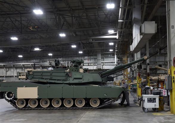 Единственный в США завод по сборке Abrams полностью занят заказами для Тайваня и Польши - Politico