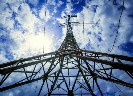Відключення електроенергії сьогодні стосуватиметься промисловості - Укренерго