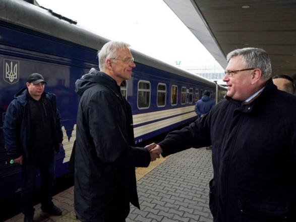 Премьер Латвии прибыл с визитом в Киев