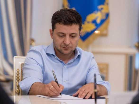 Зеленский подписал закон об усилении ответственности за угон авто