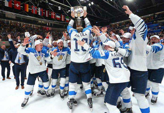 Финляндия впервые за 8 лет выиграла ЧМ по хоккею