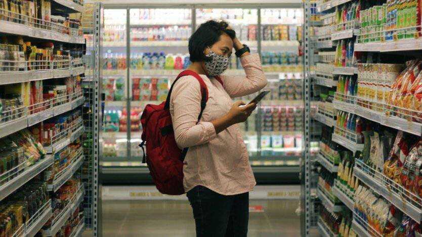 Супермаркети показали, що відбувається з цінами на соняшникову олію, яйця, цукор, сіль та гречку у листопаді