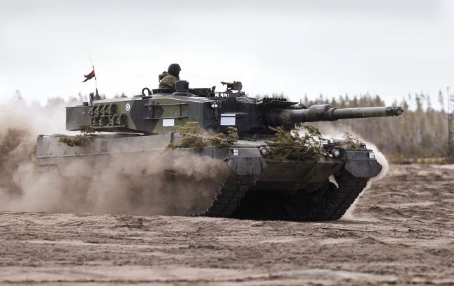 Западные танки появятся на фронте до лета, - атташе Украины в США