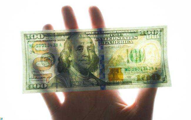 Курс доллара развернулся: сколько стоит валюта в Украине