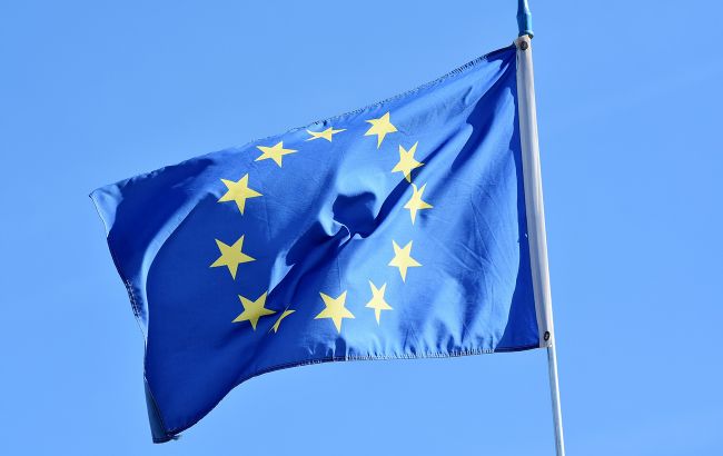 Страны ЕС опередили США по объему выделенной помощи Украине