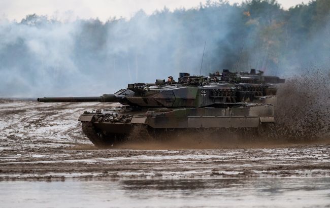 Глава Минобороны Германии уверен, что Украина может получить два батальона Leopard 2