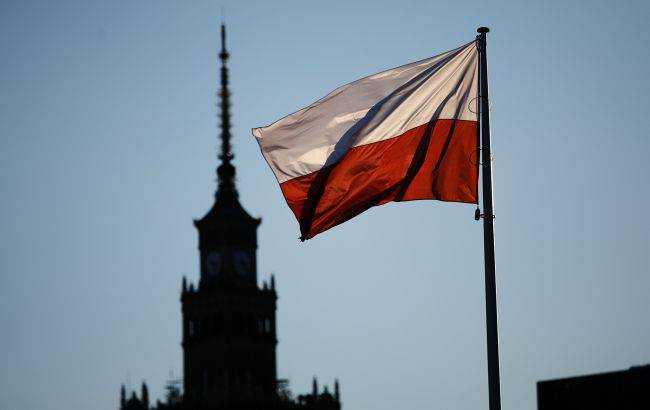 Польща радить громадянам утриматися від будь-яких поїздок до Росії