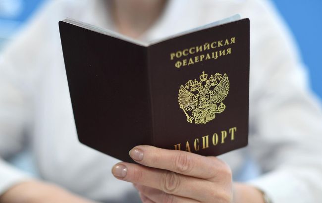 Швейцария не будет признавать паспорта, которые РФ выдает на оккупированных территориях Украины
