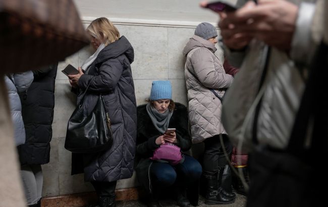 Воздушная тревога снова охватила Украину, в Беларуси подняли истребители: что известно