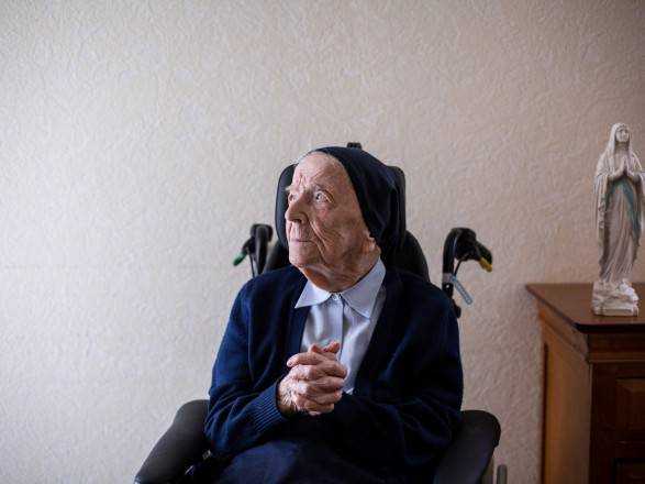 У Франції 116-річна черниця одужала після COVID-19